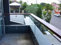 EB125